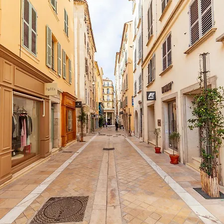 Daumas 2 - Elegant - * Toulon