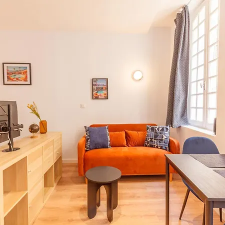 Daumas 2 - Elegant - شقة تولون